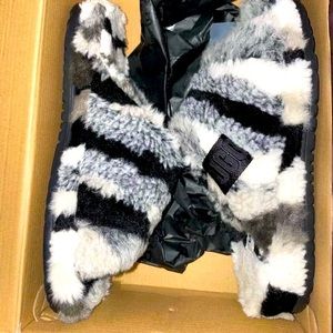 Authentic Ugg slippers